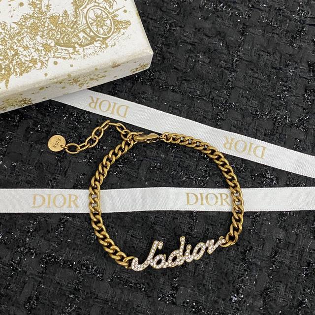 code H414 Bracelet hot-selling model, hot new arrival Synchronous counter exclus