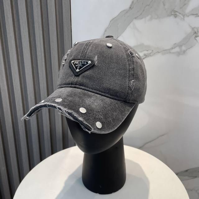 Prada 2025 new redesigned baseball cap, new models are shipped, big brand model