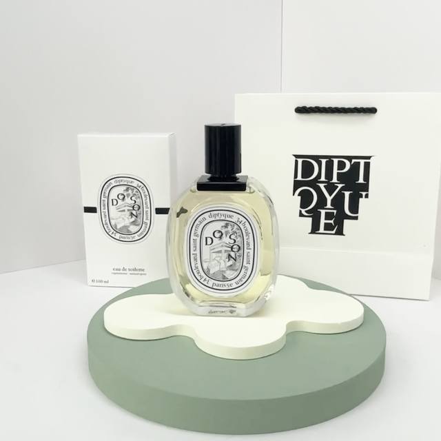 原单品质 蒂普提克 杜桑 有多少人是冲着蒂普提克的瓶身去的，反正我是因为这个入的坑，盲撸的杜桑[萌萌哒R] Diptyque杜桑 纯粹的花香调香水 晚上刚下过雨