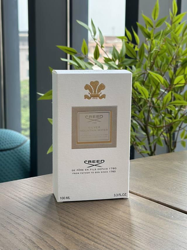 原单品质 半个娱乐圈都在用！不是吹！真的香 大名鼎鼎的银色山泉，英国皇室御用香因为“贵”，吊足了所有香水爱好者的胃口，许多香水爱好者对银色山泉有一份特殊的情感，