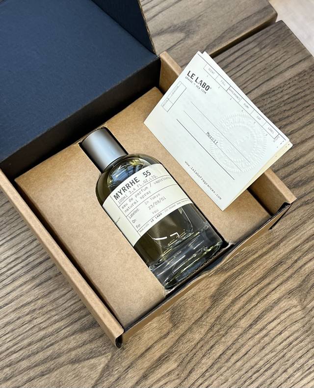 原单品质 1 末药 55 Myrrhe 55 这是继香港的苦橙18 Bigarade 18 后，Lelabo为中国城市推出的第2款限定香水。末药55的香材包括未