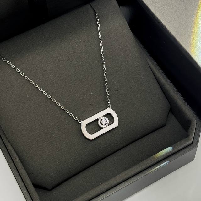 A4262 梅西卡 新款 大号 单钻 滑动项链 高端 S925纯银 K金工艺 媲美正品正品真金真钻，我们采用德国独家进口抛光技术 镶嵌5A钻 铂金色 电镀厚金