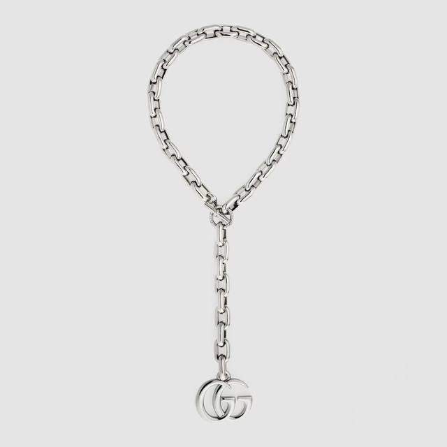 Guccigg银色项链 Guccigg银色项链，经典双G标志吊坠，辨识度超高