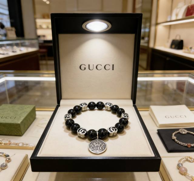 古驰手链男女同款 最新款天然黑玛瑙手链档次更高明星同款Anger Forest系列双G黑玛瑙水晶手链 尺寸:16-24厘米 细节对版做旧处理 非市面亮面版型 非