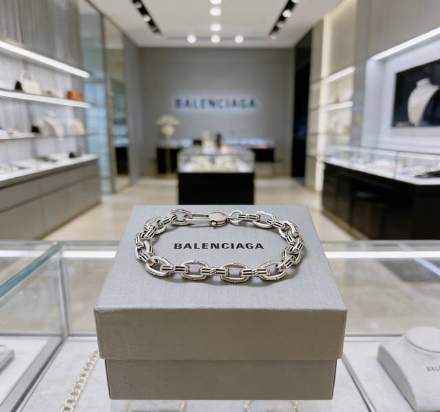 原单货新品 巴黎世家 Balenciaga手链专柜一致巴黎世家手链 男士火爆款出货 设计独特 前卫 男女必备！码数18。20。22 24Cm