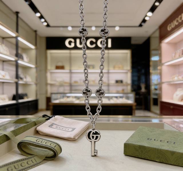 不爆不发 古驰官网新款同步更新 抖音带货网红首选 古驰项链最新款链条档次更高明星同款Anger Forest系列双G图案古驰项链复古定制项链 细节对版做旧处理