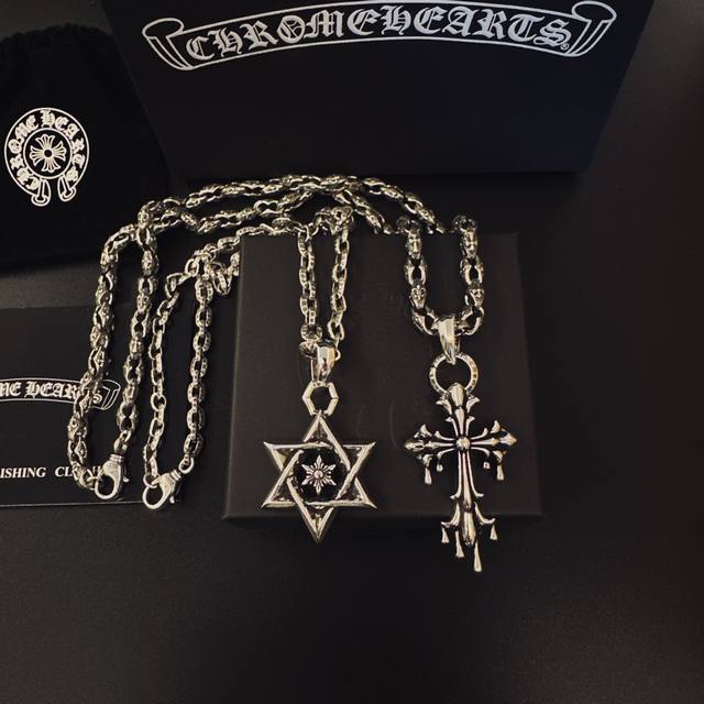 太帅爆了最新款克罗心 不爆不发 厂家直销 原版一比一复刻 克罗心项链