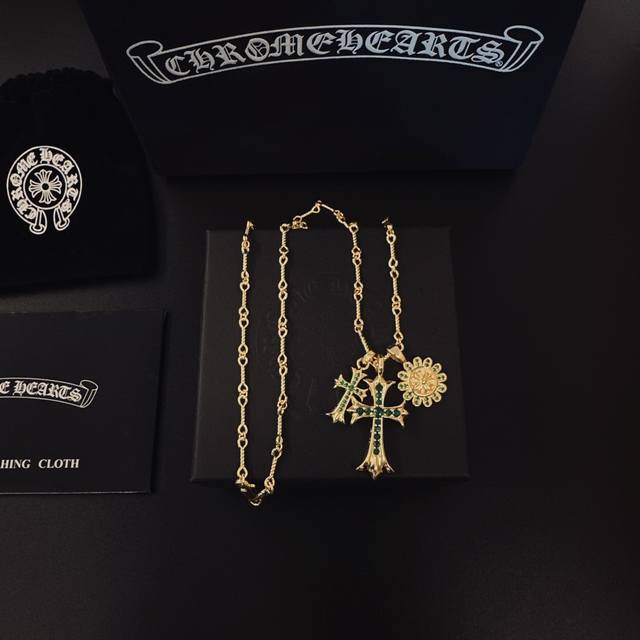 太帅爆了最新款克罗心 不爆不发 厂家直销 原版一比一复刻 克罗心项链