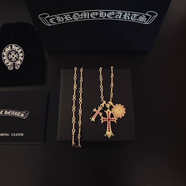 太帅爆了最新款克罗心 不爆不发 厂家直销 原版一比一复刻 克罗心项链