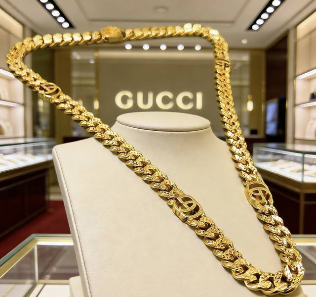 古驰项链最新款链条档次更高明星同款Anger Forest系列双G古驰项链 古驰经典复古项链 欧美潮流风 细节对版做旧处理 非市面亮面版型 这款一直在出 古驰里