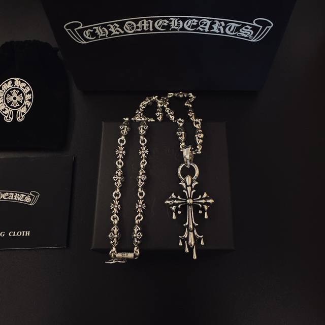 太帅爆了最新款克罗心 不爆不发 厂家直销 原版一比一复刻 克罗心项链