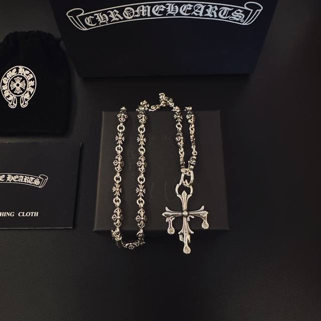 太帅爆了最新款克罗心 不爆不发 厂家直销 原版一比一复刻 克罗心项链