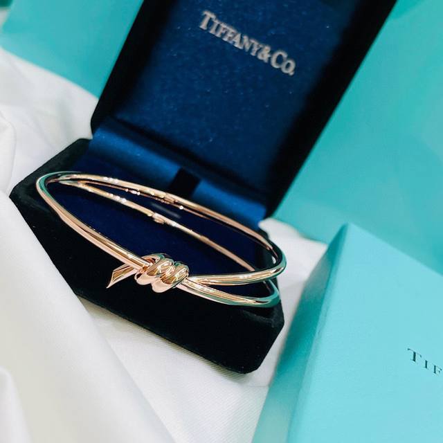 Tiff 爆款 缘系列 光面 打结 手镯 高端定制 国外订单 以时尚别致缠绕绳结象征两人之前的特有连结 永恒不变 玫瑰金 手镯120