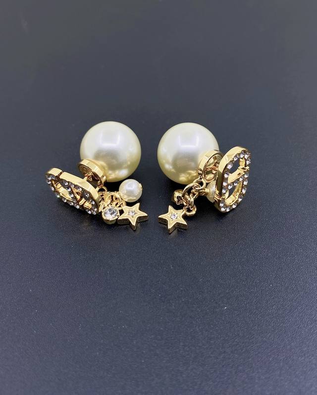 D*Or 最新款Cd五角星大珍珠耳钉 一致Zp黄铜材质