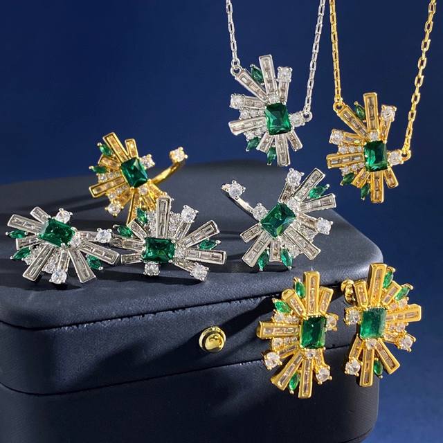 佩戴图 戒指Nb80 耳钉Nb80 项链Nb80 无标新款几何半边扇形耳饰时髦轻奢镶钻祖母绿微镶锆石耳钉项链开口戒指 黄铜材质 金银2色 耳钉重约7.85G 耳