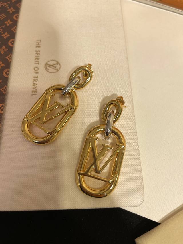 编号Led0027 Lv最新款流苏耳环光面 一致Z批黄铜材质