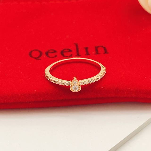 大小尺寸:6.7.8码 Qeelin 最新款玫瑰金镶钻葫芦戒指 一致Z批黄铜材质，非常的上镜设计很特别值得入手高级手工坊系列