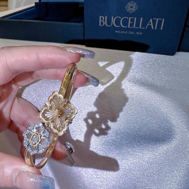 V金材质对版精工布契拉提白贝母手镯