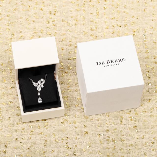 210297 我们出品 扭花项链，可订做18K真金真钻版，只做对版真金货，价询客Fu，pk市面各种金货 项链设计摩登而优雅，是 Adonis Rose 系列的崭