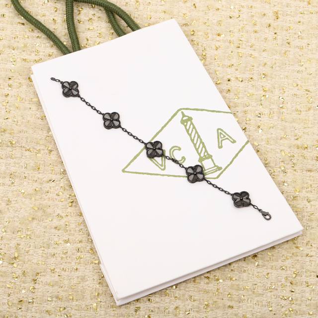 203372 我们出品 镭射五花手链，可订做18K真金真钻版，只做对版真金货，价询客Fu 纯银精工版 无敌完美的工艺，这个工艺，可以说，你拿去pk市面很多金货，