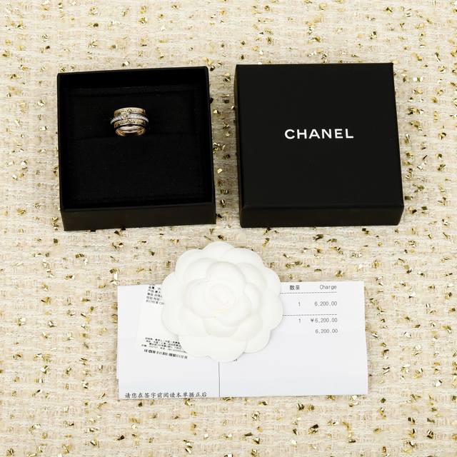 250885 我们出品 Zp8060！量大咨询客Fu 香 三件套戒指 分5 6 7 8，4个码数26p最爆戒指，没有之一除了惊艳还是惊艳！饰品价格p入手高珠质感