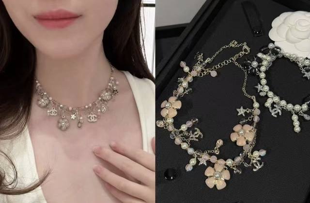 今日新款 编码N1204 1217825 香奈儿项链热销款爆上新一致Zp，专柜同步 Chan 26 粉色珐琅山茶花多元素流苏项链 流苏珍珠设计融合星星、粉色水滴