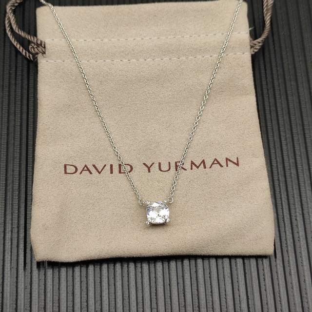 david Yurman 银色白钻主石8Mm四爪项链。，长度58Cm 42+3+3Cm 延迟链 ￥ 编号Dyxl-232