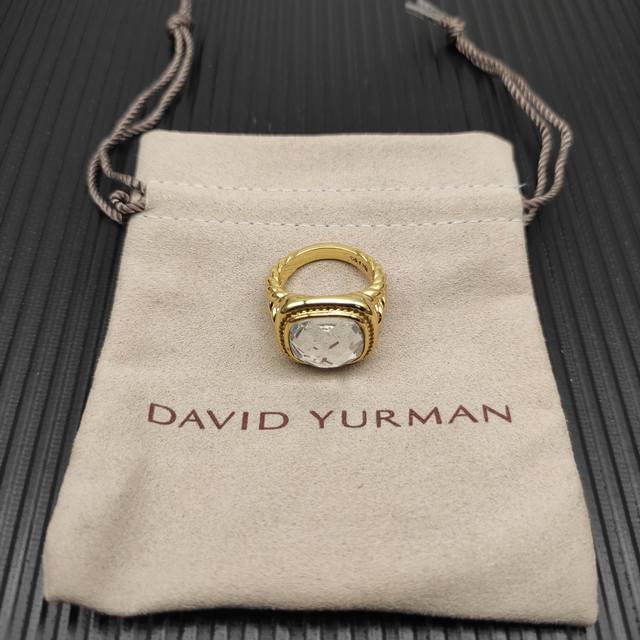 david Yurman 金色14Mm四方钻白钻戒指 戒指尺寸：美号，6-7-8-9，四个号 ￥ 编号 Dyjz-197