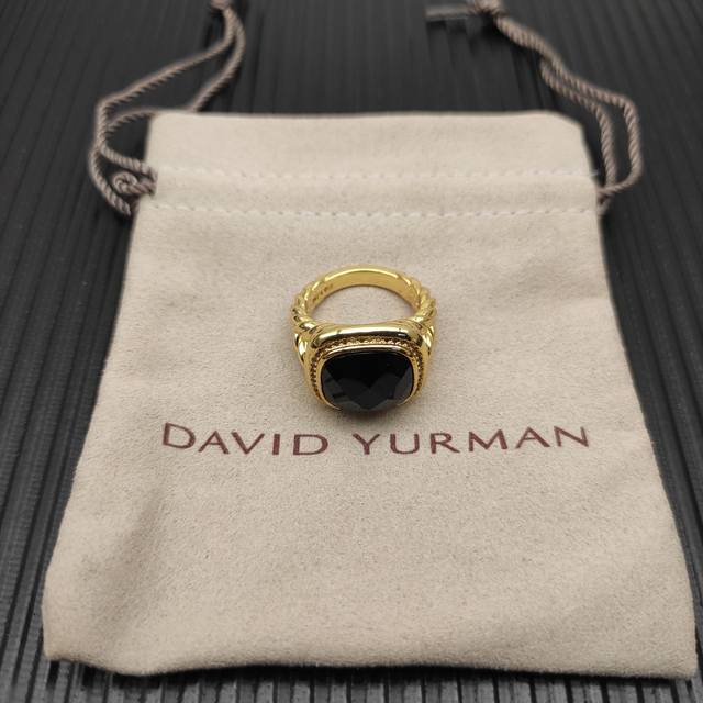 david Yurman 金色14Mm四方钻黑钻戒指 戒指尺寸：美号，6-7-8-9，四个号 ￥ 编号 Dyjz-192