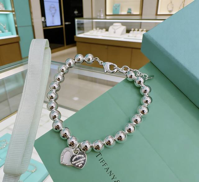蒂芙尼 Tiffny&Co. 专柜精工银版本手链 明星同款 复古做旧风 原版复刻 纯手工打造 ～正品开模潮流时尚必备 男女均可佩戴 情侣款同款 摇滚朋克银风格
