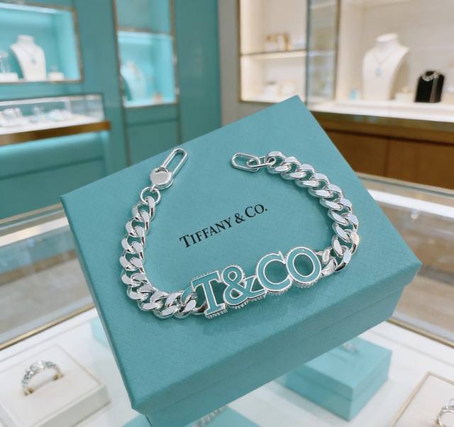 蒂芙尼手链 Tiffny&Co. 专柜精工银版本 明星同款 复古做旧风 原版复刻 纯手工打造 ～正品开模潮流时尚必备 男女均可佩戴 情侣款同款 摇滚朋克银风格
