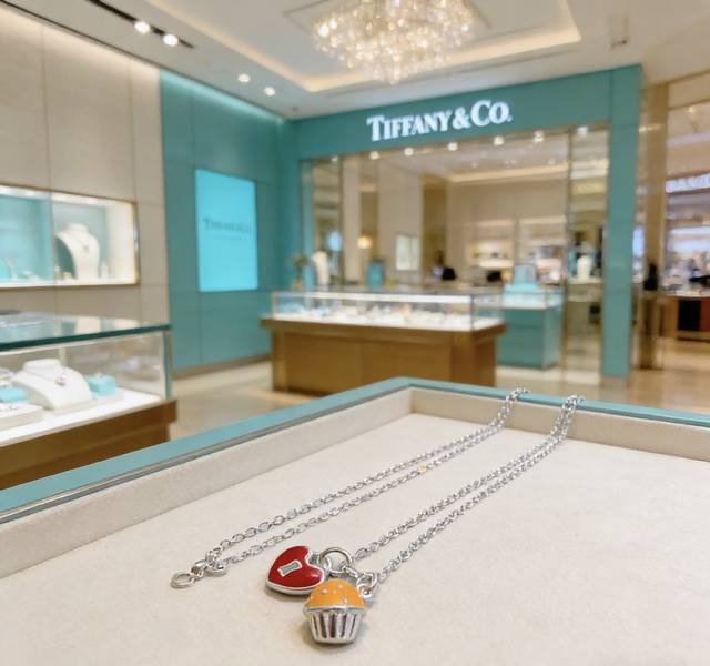 蒂芙尼项链Tiffny&Co. 专柜精工银版本 明星同款 复古做旧风 原版复刻 纯手工打造 ～正品开模潮流时尚必备 男女均可佩戴 情侣款同款 摇滚朋克银风格 潮