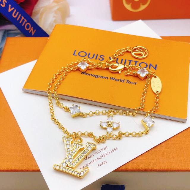 编号Lsl0067 Lv*最新款双层方钻手链 一致Zp黄铜材质