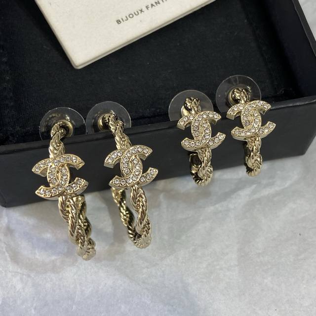 Xe1033 大号 小号p70 Ch Nel 麻花耳圈