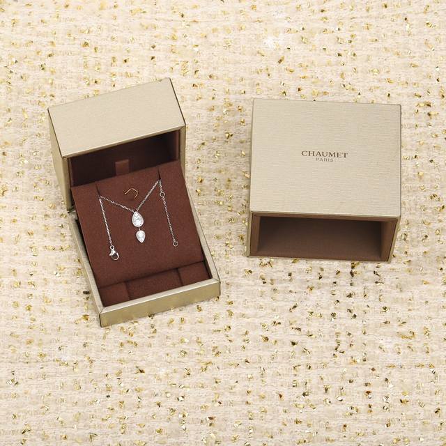 206339 我们出品 水滴项链， 可订做18K真金真钻版，只做对版真金货，价询客Fu，pk市面各种金货 极具代表性的“刀锋” Fil-Couteau 工艺将两