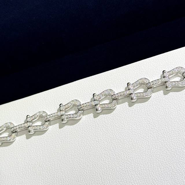 A4402 费雷德 满钻 重工 马蹄扣 手链 大牌 时尚 精致 Force 系列手链 高端定制通体 925纯银 加厚 电镀18K金工艺 精工微镶 满钻扣头 网红