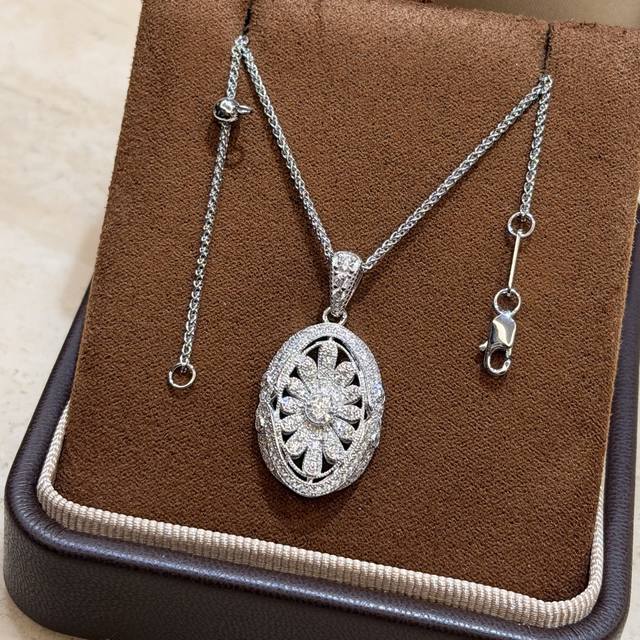 A7172 独立设计师 爆款 满钻 中古系列Vintage 满钻小雏菊 项链 绽放颈间的复古浪漫每一次佩戴，都是一次与时光的对话。戒指上的小雏菊，精致而生动，仿