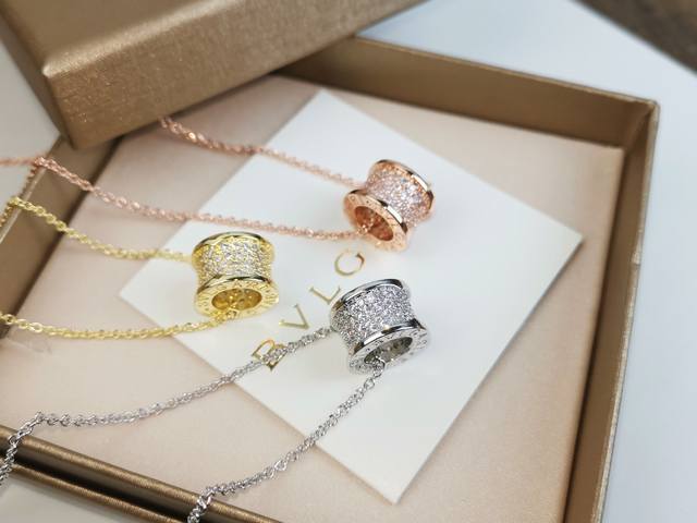 Bvlgari宝格丽B.Zero1系列满钻 小蛮腰项链完美还原专柜细节 镶嵌进口高碳钻 经典非它莫属[转圈]独家实拍 图片可见工艺 高端亚金电镀18K金品质