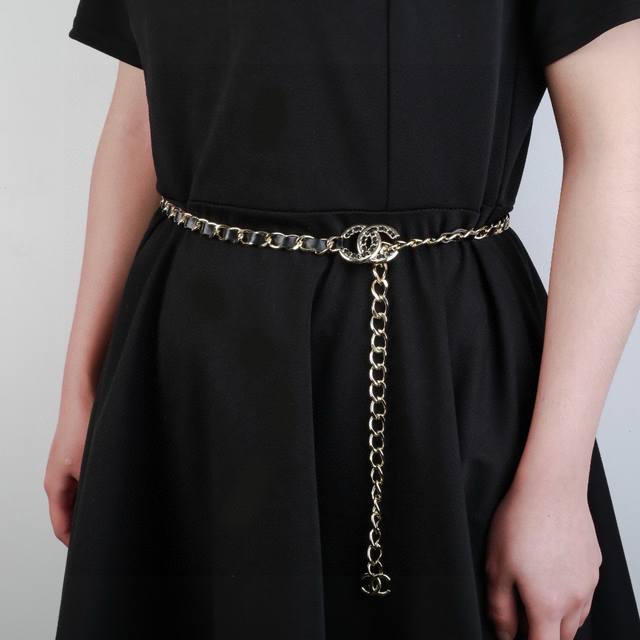 小香 Chanel 新品腰链 代购级别 一比一品质 香奈鹅 系列 经典Cc Logo 风格高级百搭 高级感爆棚 现货