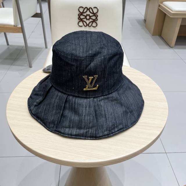 Lv 路易威登新款渔夫帽，头围57Cm