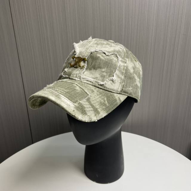 赛琳 Celine 25春款洗水棒球帽 新款棒球帽，出街必备超好搭配，高品质 内标齐全，赶紧入手！