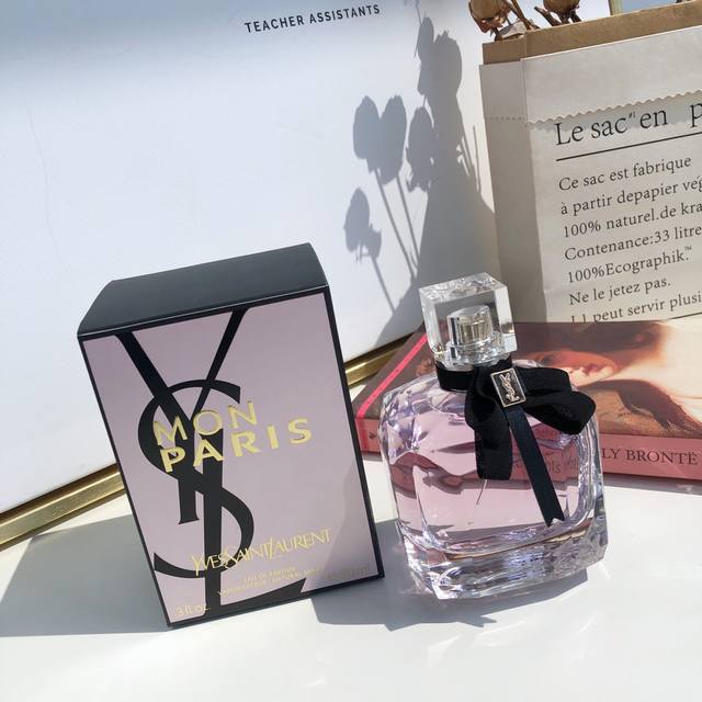 专柜品质高Ysl 圣罗兰迪丽热巴反转巴黎女士香水90Ml 失魂果甜美袭人香水波点新款香调：百花西普调前调：佛手柑，草莓，树莓，梨，香柠檬中调：曼陀罗，牡丹，橙花