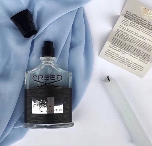 专柜品质信仰 成功 拿破仑之水 Creed Aventus Ml香水的灵感来源于法兰西第一名人拿破仑大帝。为了迎合法国皇帝的身份，Creed的成功想要散发着的是