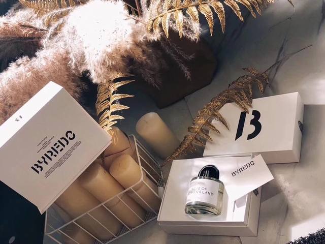 专柜品质 百瑞德无人区玫瑰 Ml 香水界的L.V，你可以不买，但不能不知道的Byredo 百瑞德拜里朵 ，50Ml原装 仅售无人区玫瑰，高大上的礼盒，全套包装。