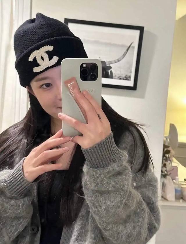 小香中古爆款双C标志针织毛线帽 网红时尚达人爆款，高品质高弹棉质纱， 简约时尚款！