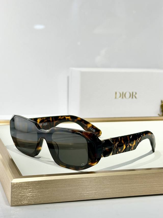 Christian Dior Mod:Laby95.22 A3I Size:50口21 140