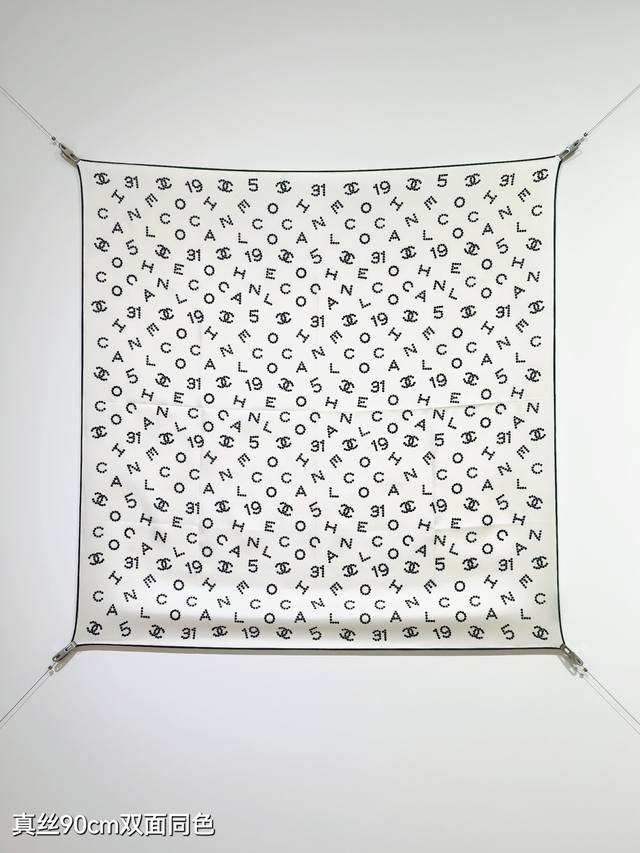 Scc2515 18姆米双面 90X90Cm斜纹真丝 香奈儿