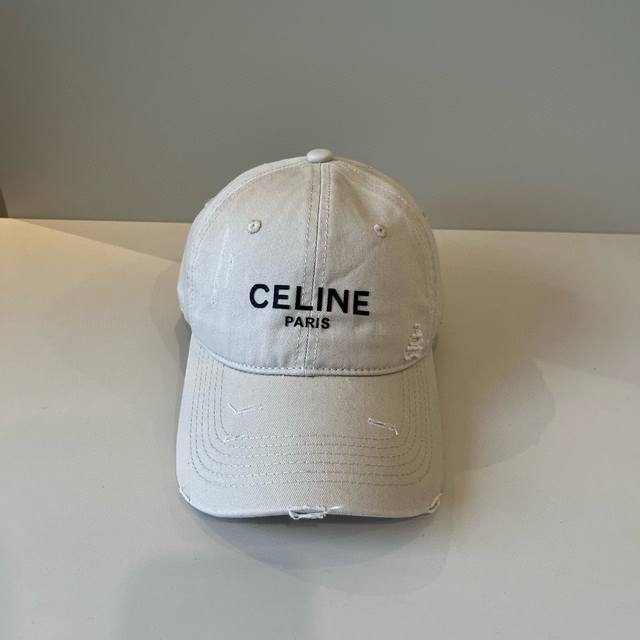 Celine赛琳 新款经典休闲潮流款 棒球帽日韩风格，随便搭配都超好看！出门旅游，绝对要入手的一款