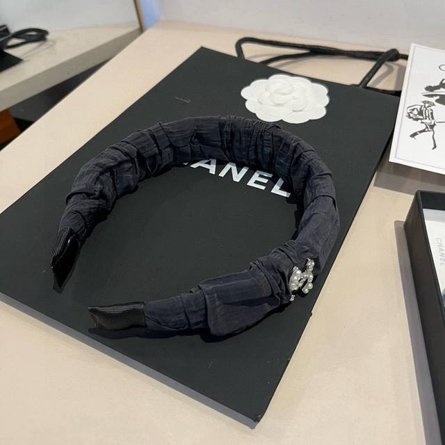 Chanel香奈儿新款发箍
