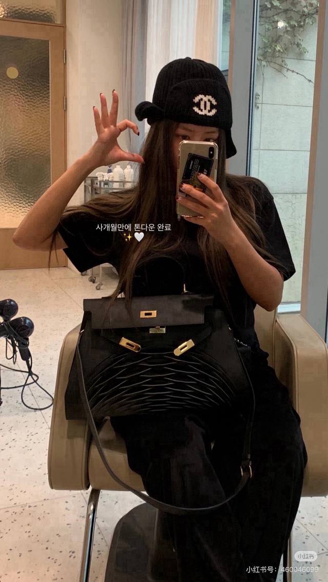 Chanel香奈儿针织护耳帽